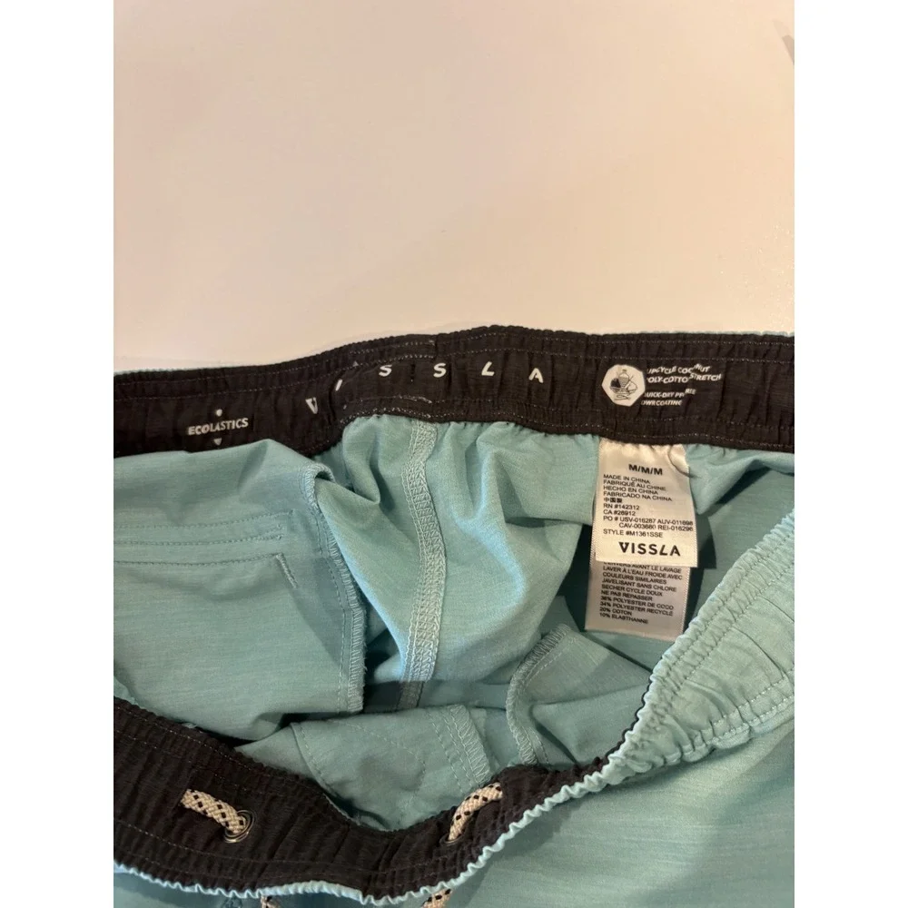 Vissla Board Shorts Mens Small Aqua Blue Upcycled Coconut Stretch Swim Trunks